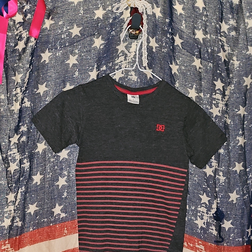 EUC DC Black and Red Short Sleeve Tee